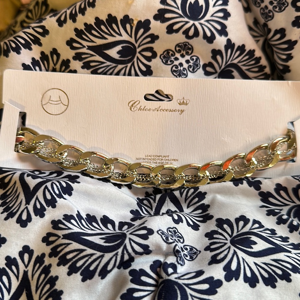 Chloe’s Accessory Silver Necklace in silver lead compliant - Picture 1 of 8